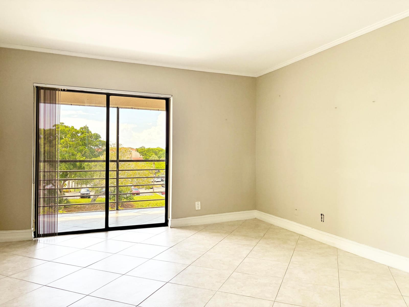 2306 S Cypress Bend Drive 420, Pompano Beach, FL 33069 photo 25