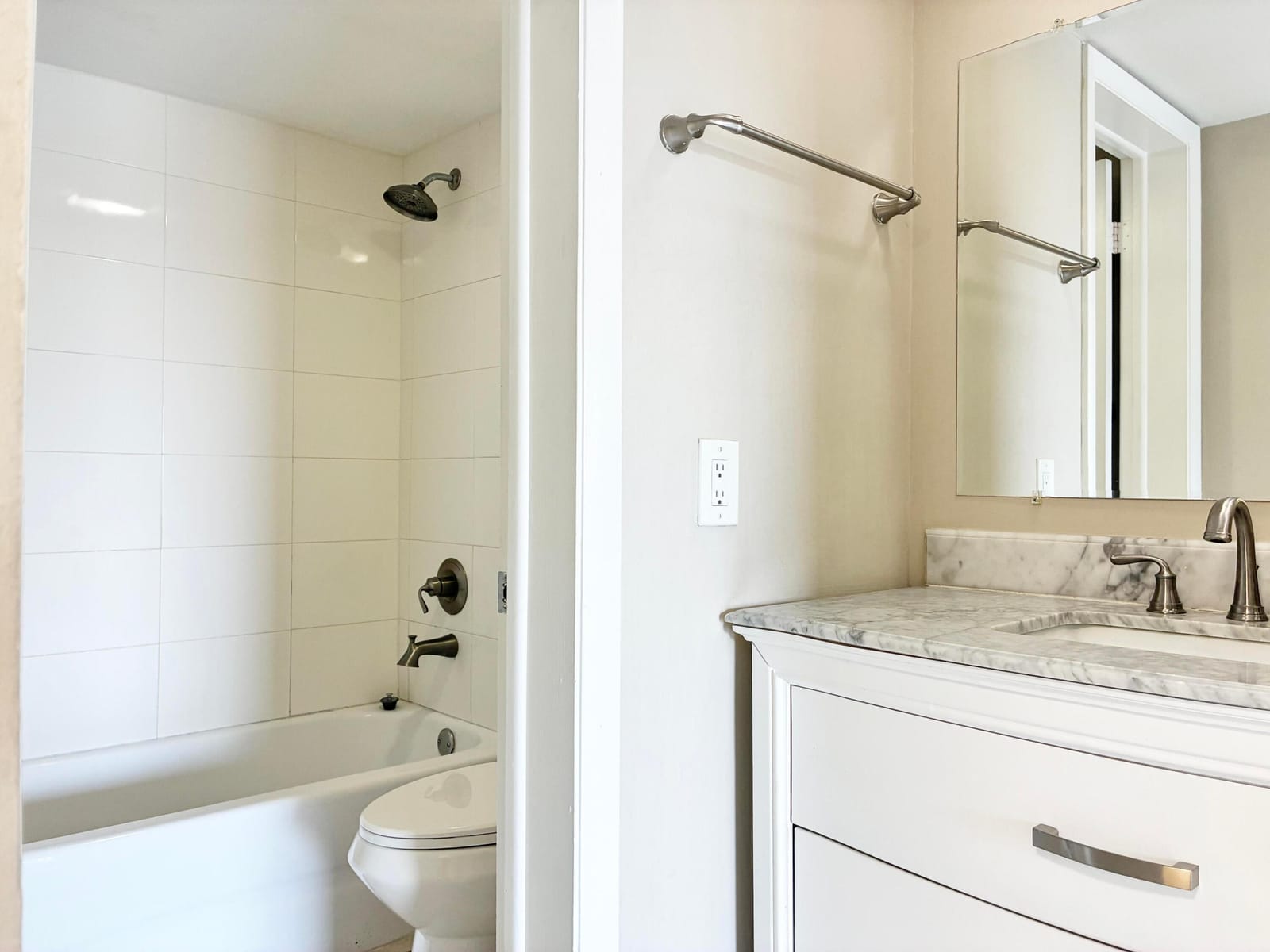 2306 S Cypress Bend Drive 420, Pompano Beach, FL 33069 photo 28