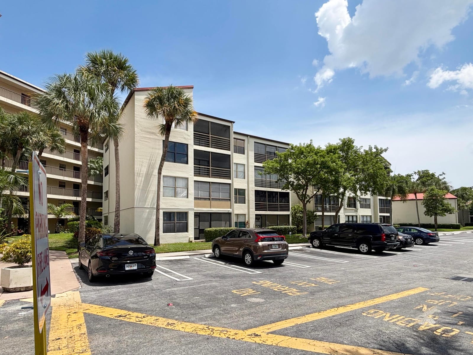 2306 S Cypress Bend Drive 420, Pompano Beach, FL 33069 photo 30