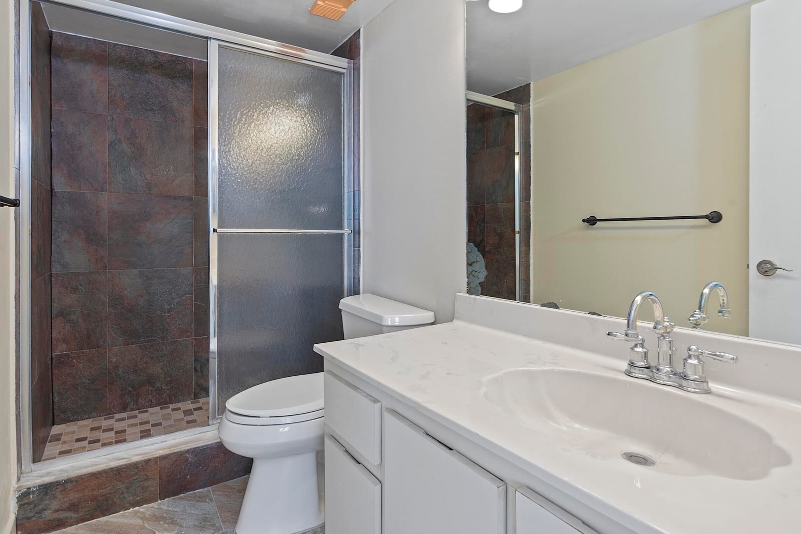 112 LAKE EMERALD Drive 209, Oakland Park, FL 33309 photo 15