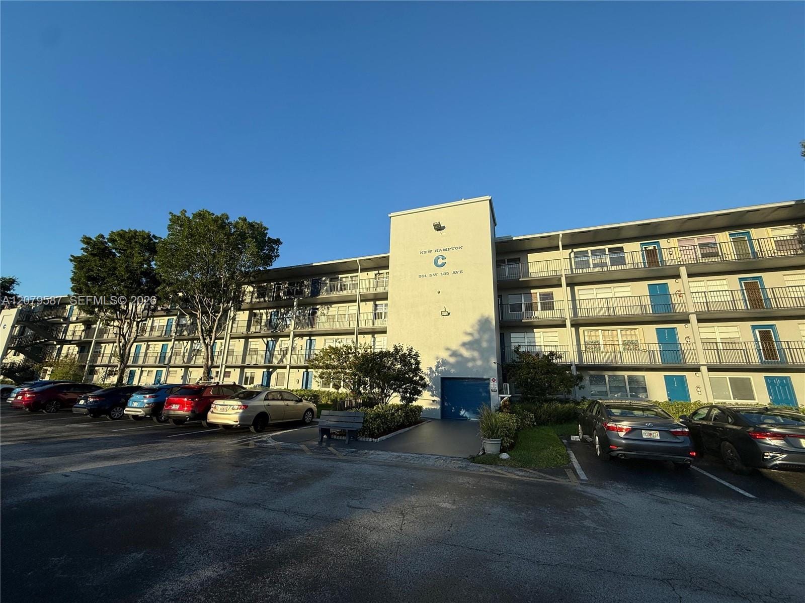 301 SW 135th Avenue 402C, Pembroke Pines, FL 33027