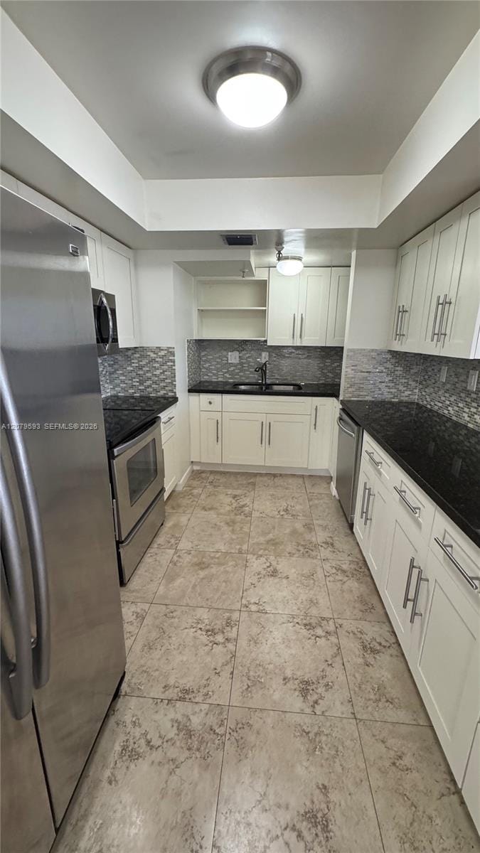 720 Coral Way 9E — photo 3