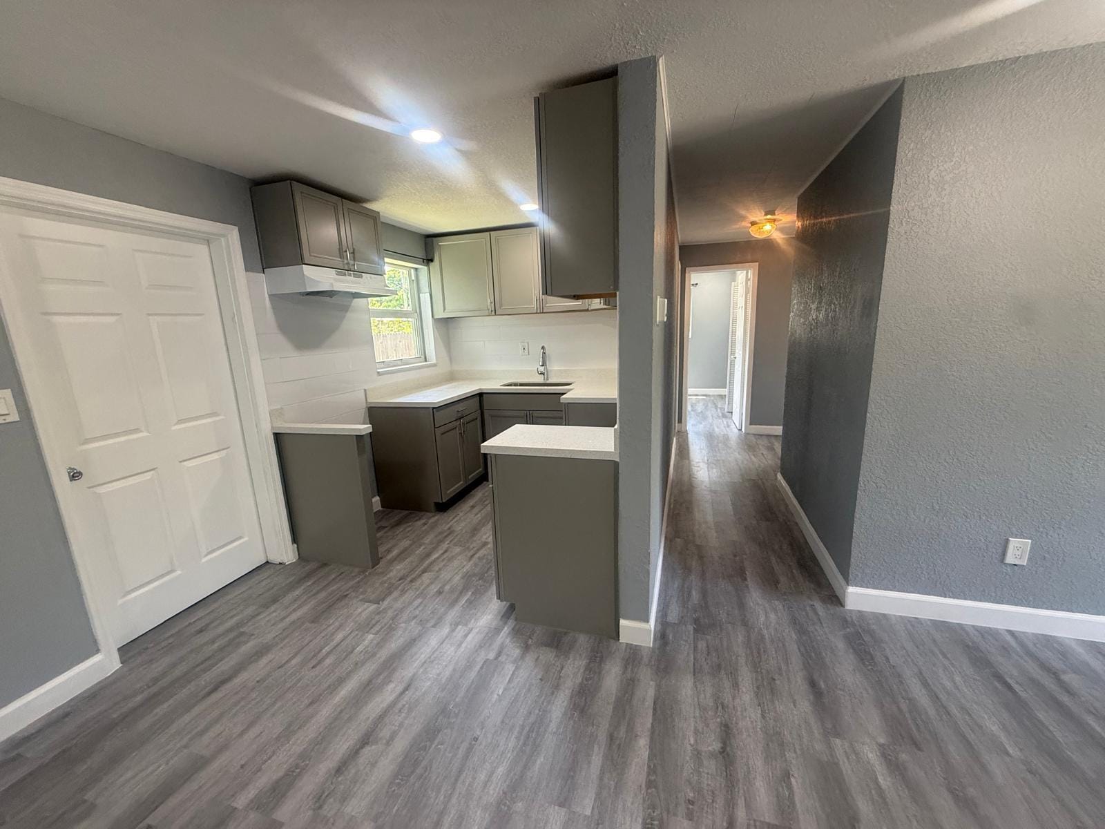 630 E DAYTON Circle — photo 11