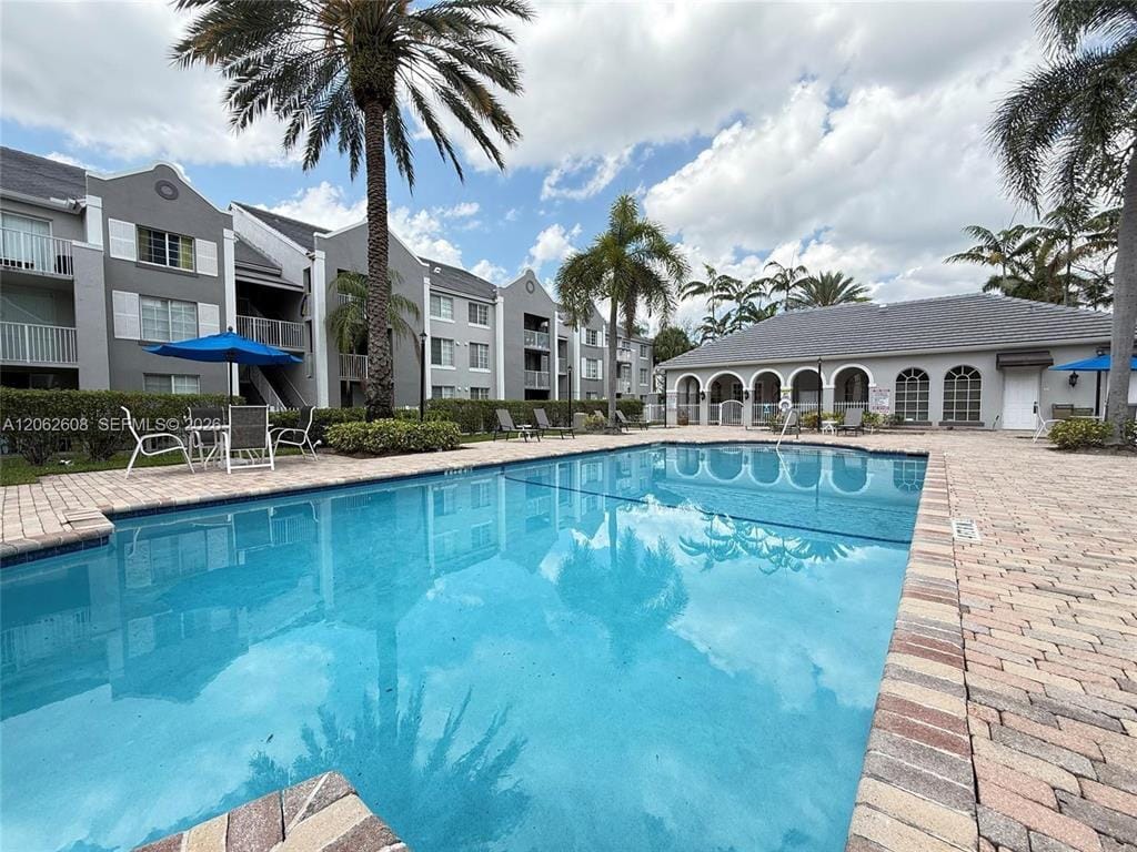 520 SW 111TH Avenue 301, Pembroke Pines, FL 33025 photo 4
