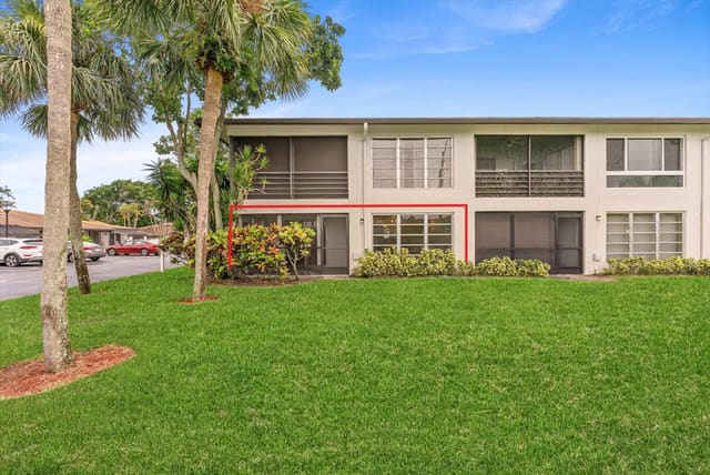 5635 QUEEN PALM Court D, sold in Palm Greens At Villa Del Ray Condo Ii, Delray Beach, FL