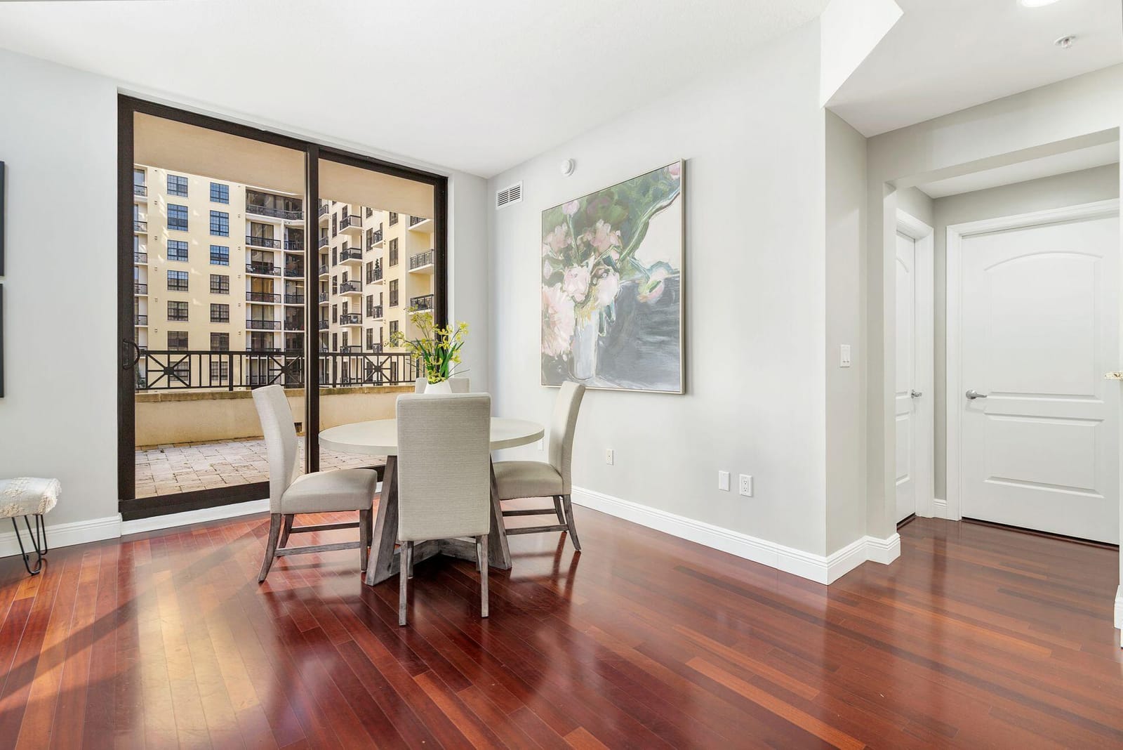 801 S OLIVE Avenue 1111 — photo 4