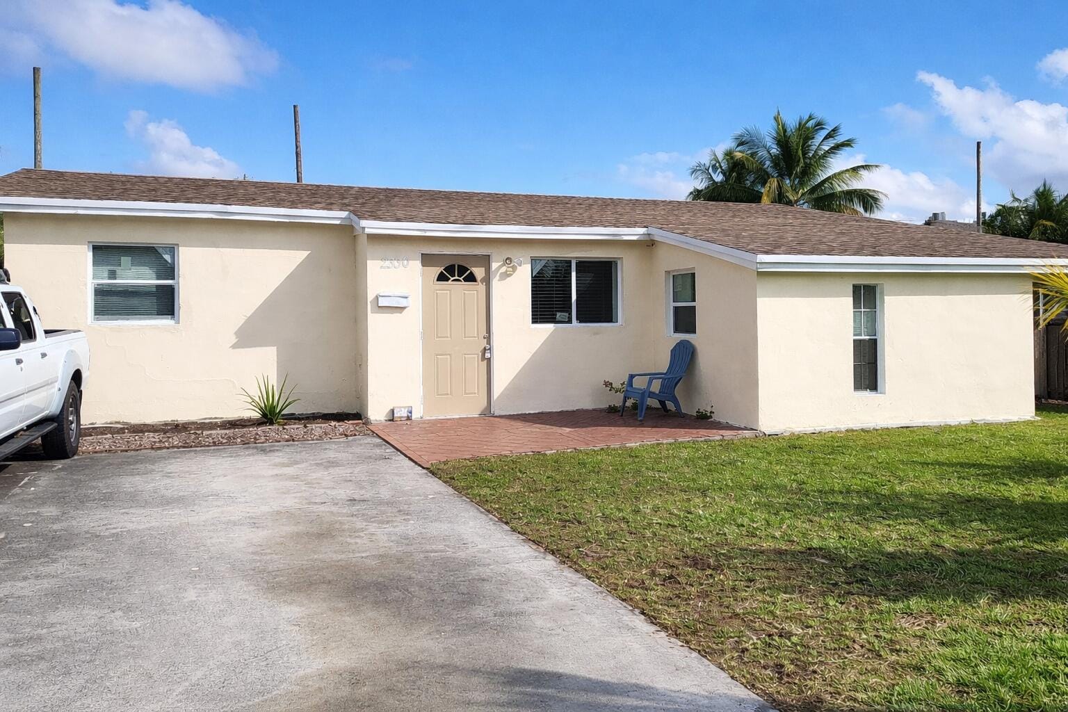 2330 NE 1ST Avenue, Pompano Beach, FL 33060