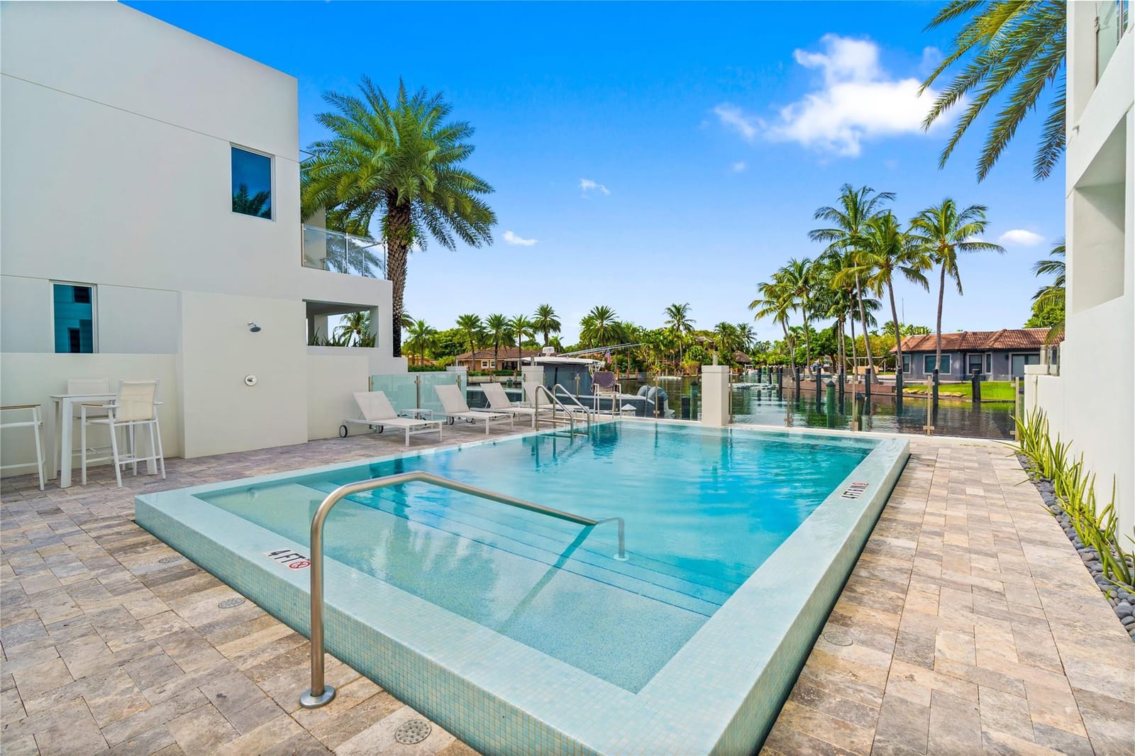 221 Shore Court, Lauderdale-By-The-Sea, FL 33308 photo 12
