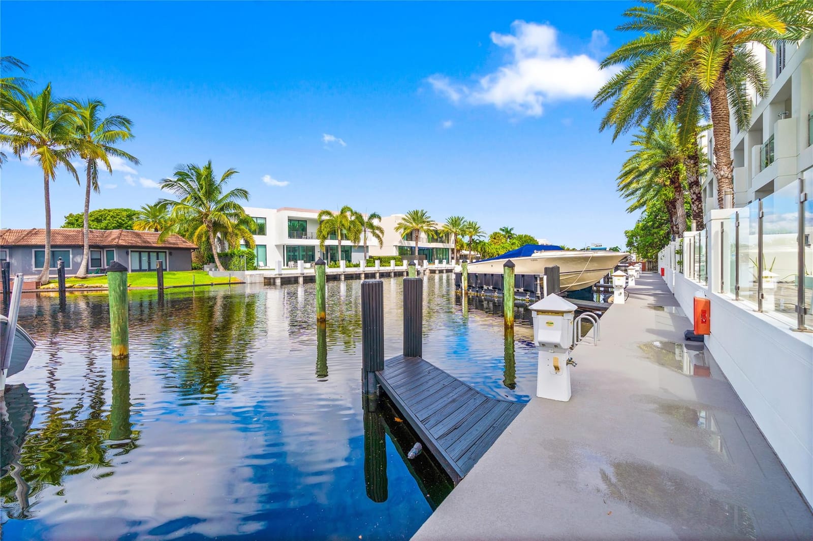 221 Shore Court, Lauderdale-By-The-Sea, FL 33308 photo 8