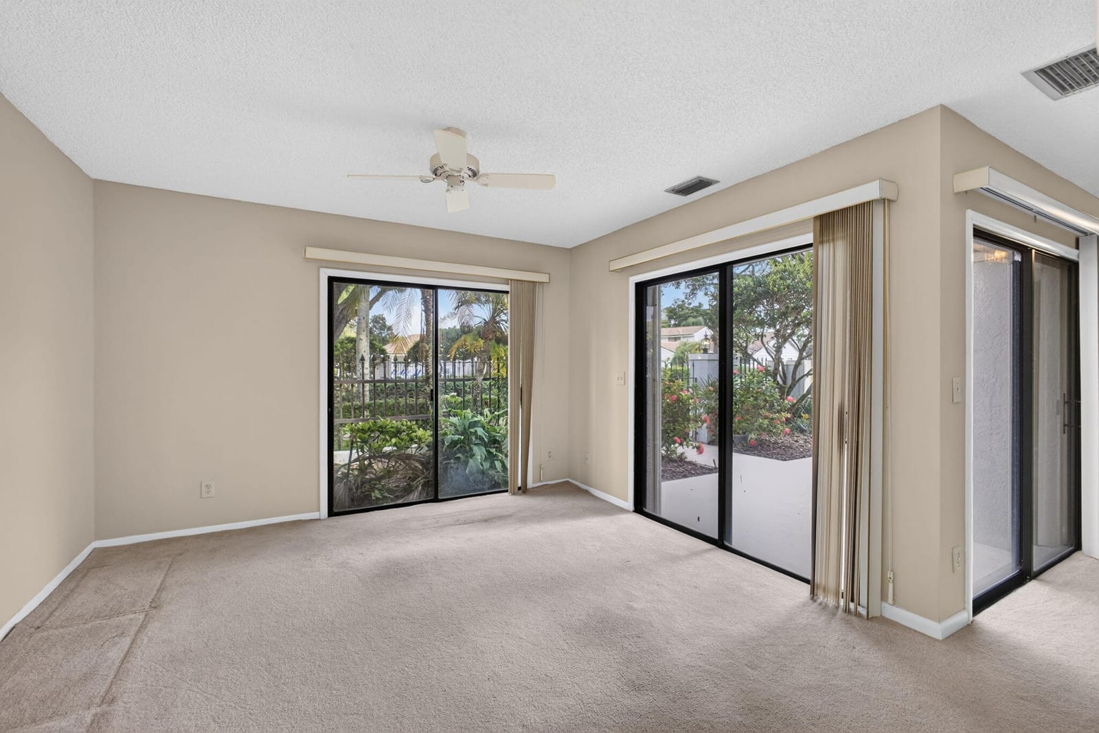 350 Prestwick Circle 2, Palm Beach Gardens, FL 33418 photo 13