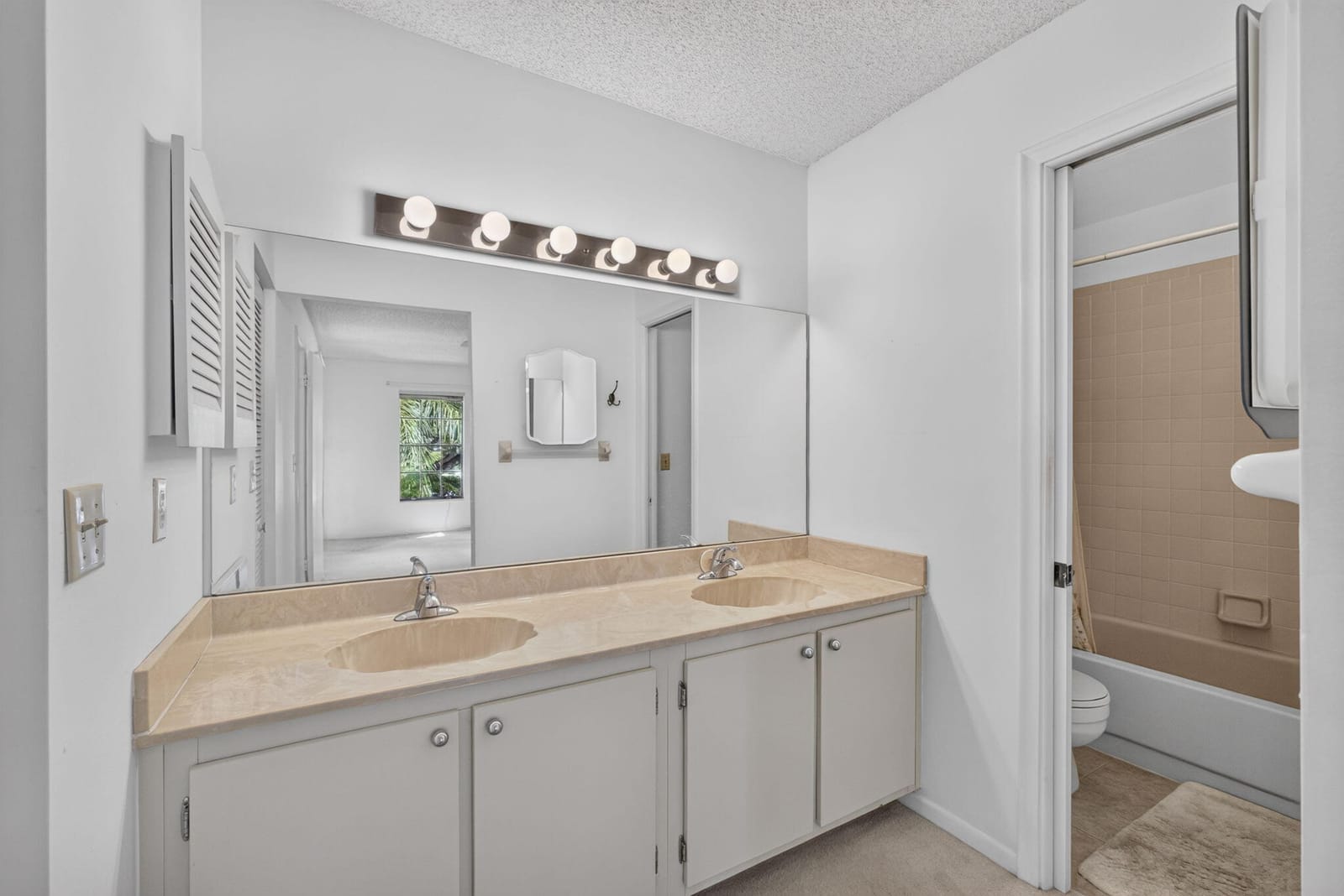 350 Prestwick Circle 2, Palm Beach Gardens, FL 33418 photo 27