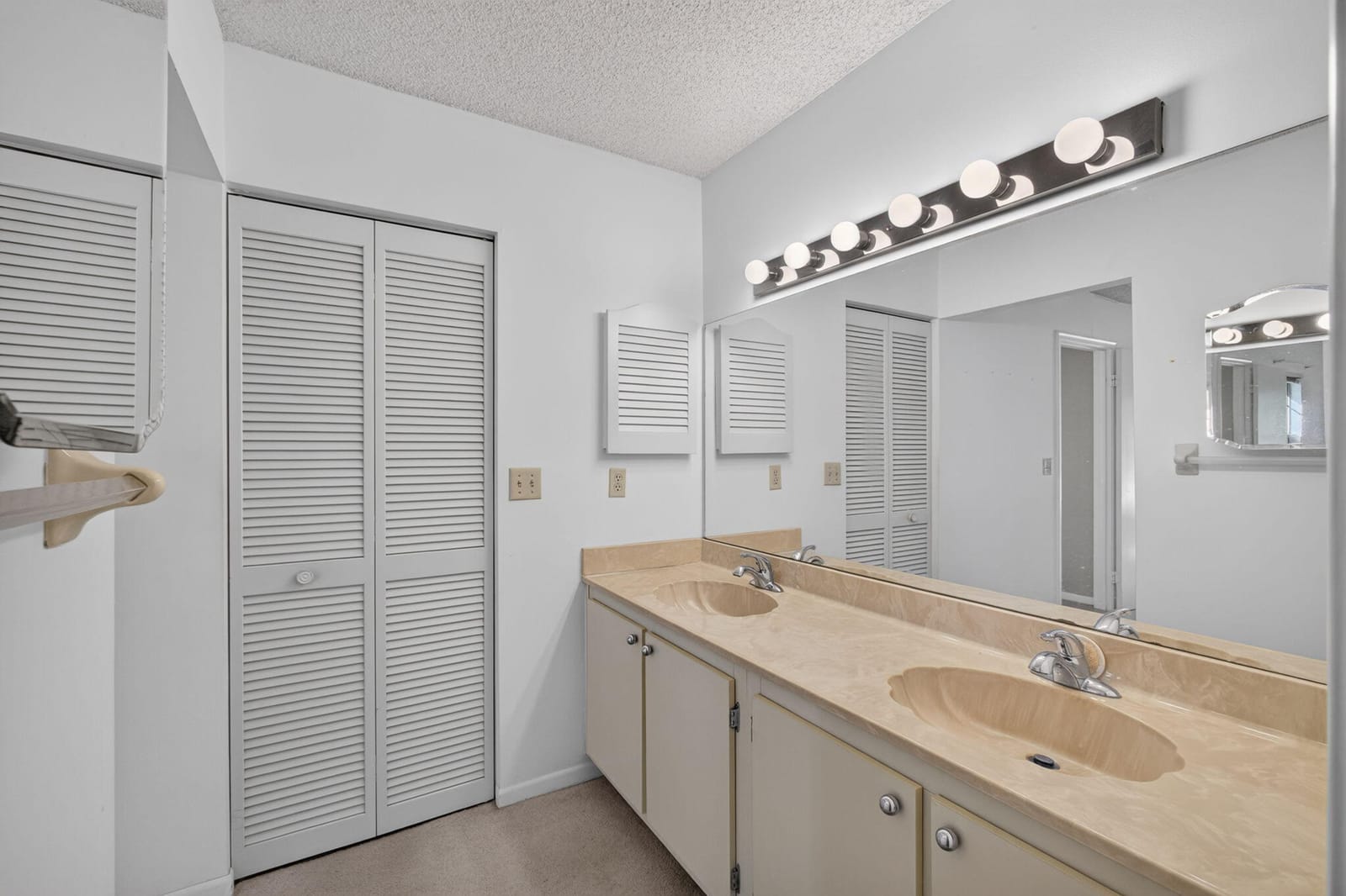 350 Prestwick Circle 2, Palm Beach Gardens, FL 33418 photo 28