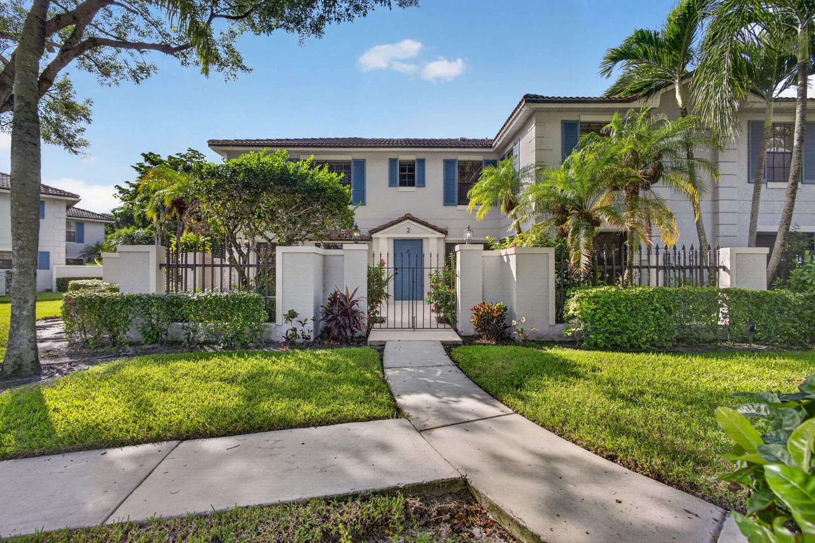 350 PRESTWICK Circle 2, Palm Beach Gardens, FL 33418