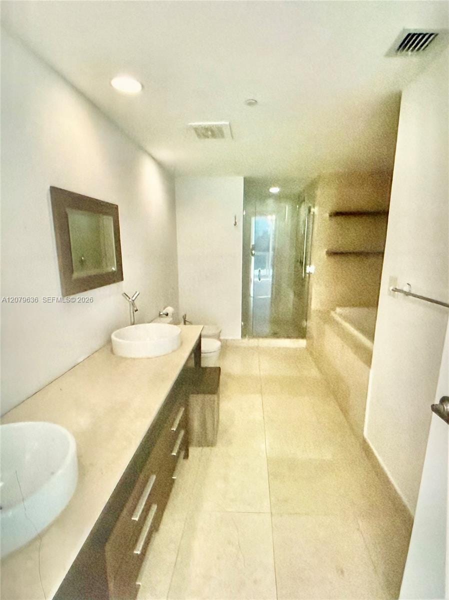 475 Brickell Avenue 2915 — photo 3