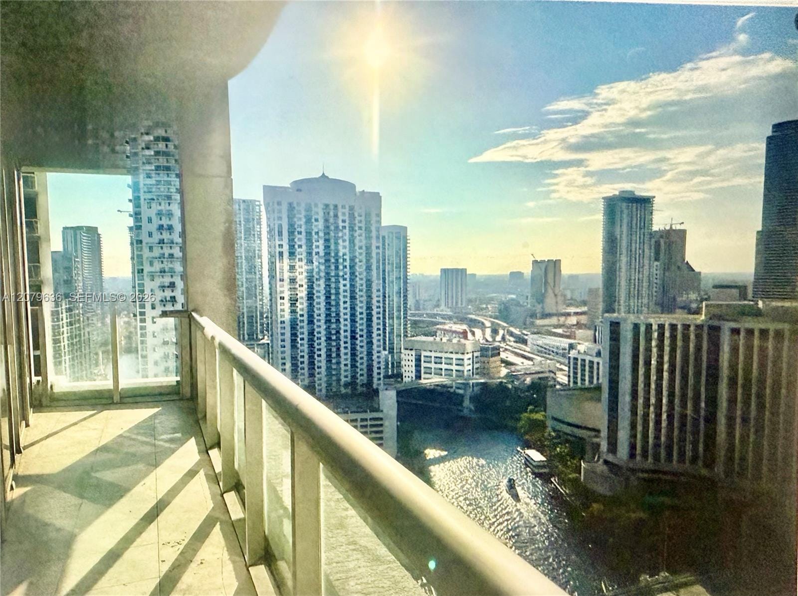475 Brickell Avenue 2915 — photo 6