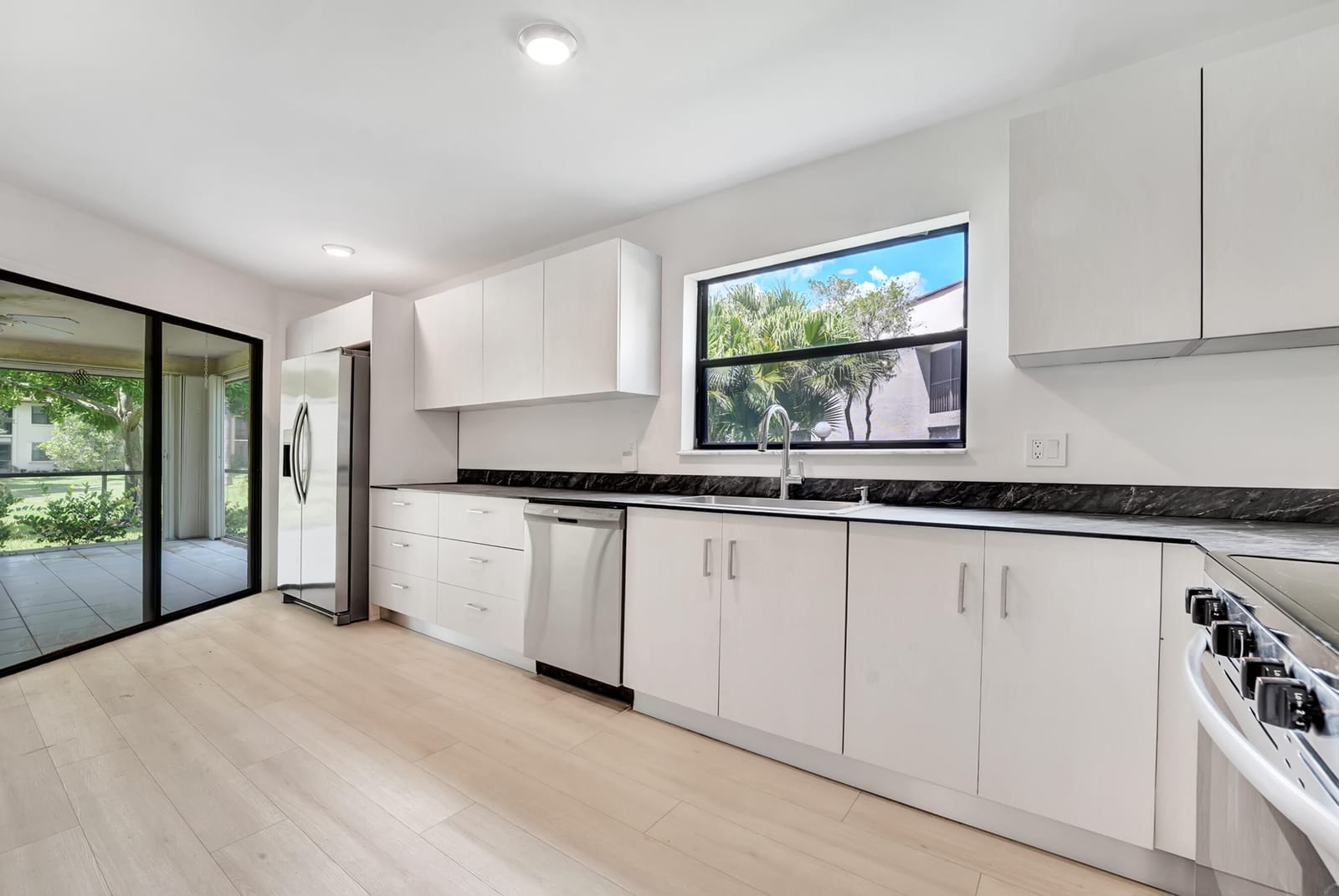 3359 Lucerne Park Drive — photo 4