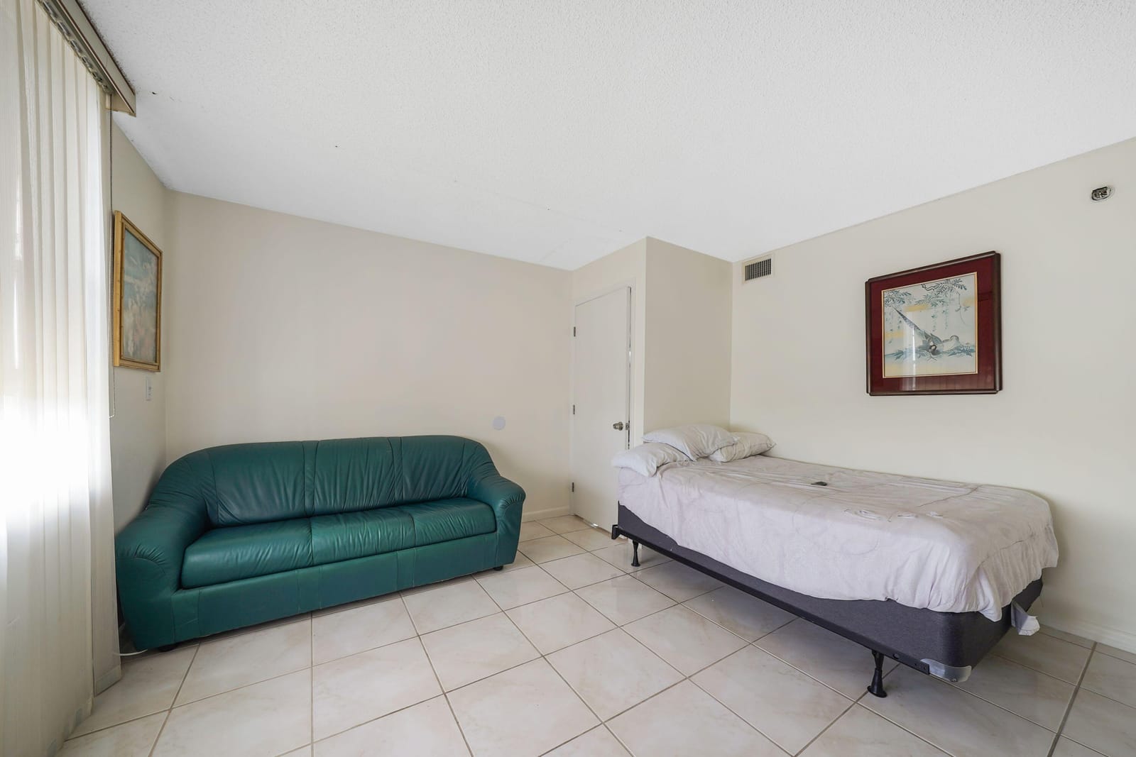 1200 Saint Charles Place 509 — photo 9