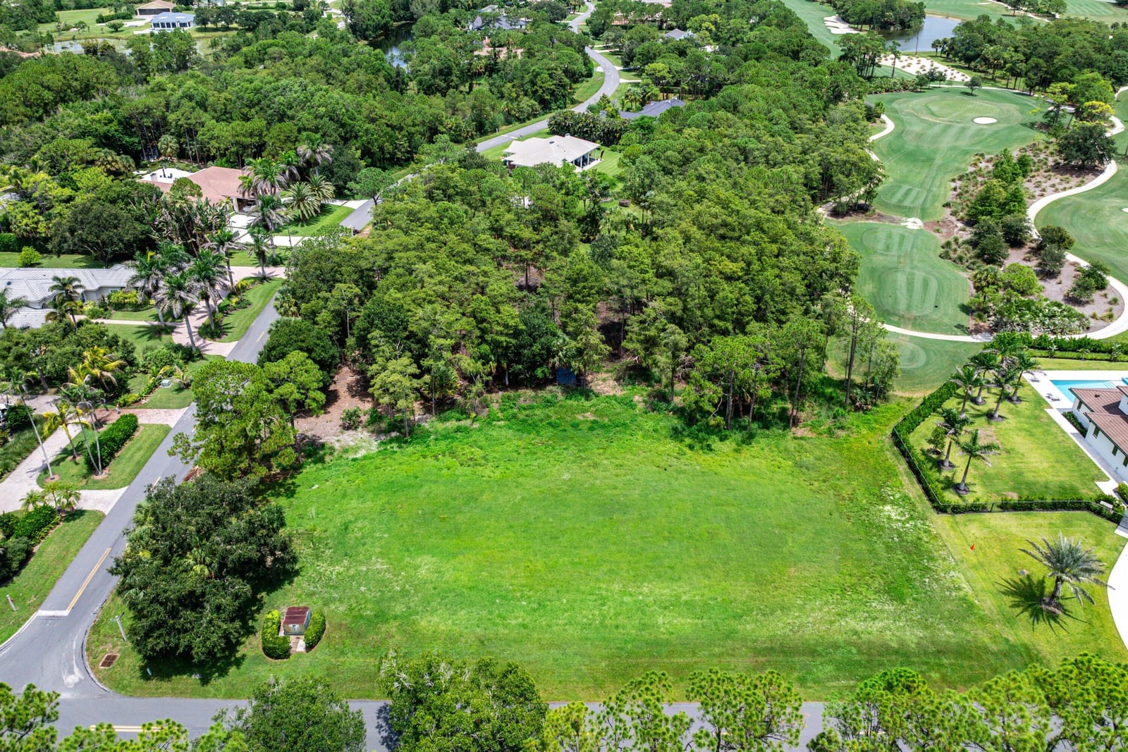 3551 SE Tailwinds Road — photo 2