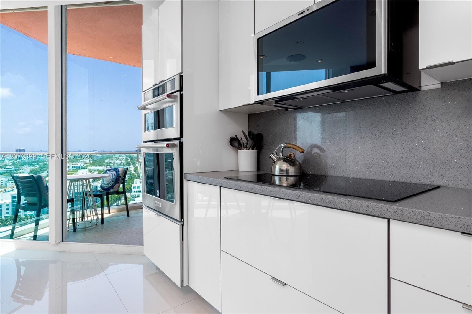 300 S Pointe Drive 2005, Miami Beach, FL 33139 photo 17