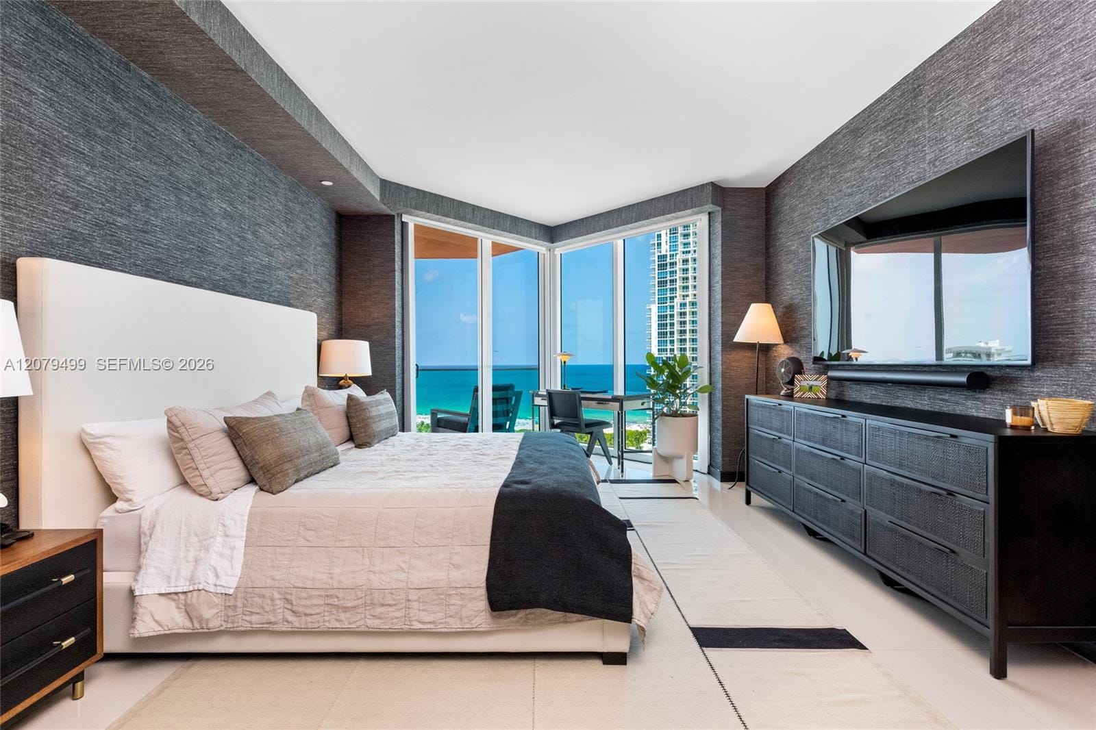 300 S Pointe Drive 2005, Miami Beach, FL 33139 photo 23