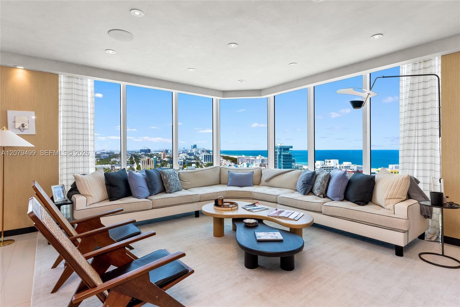 300 S Pointe Drive 2005, Miami Beach, FL 33139