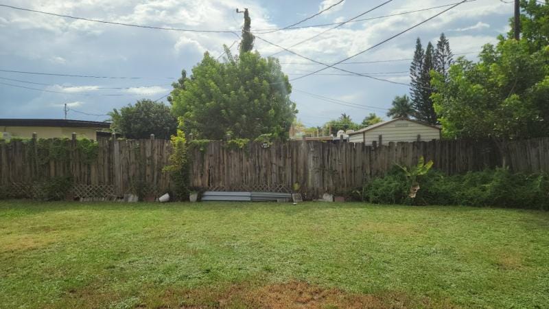 5811 NE 6TH Avenue — photo 10