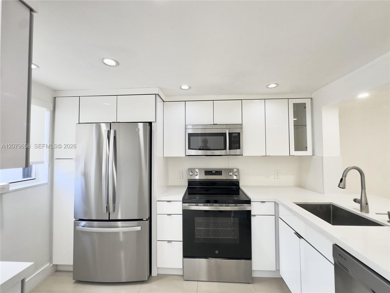 8010 SW 152nd Avenue 211, Miami, FL 33193 photo 4