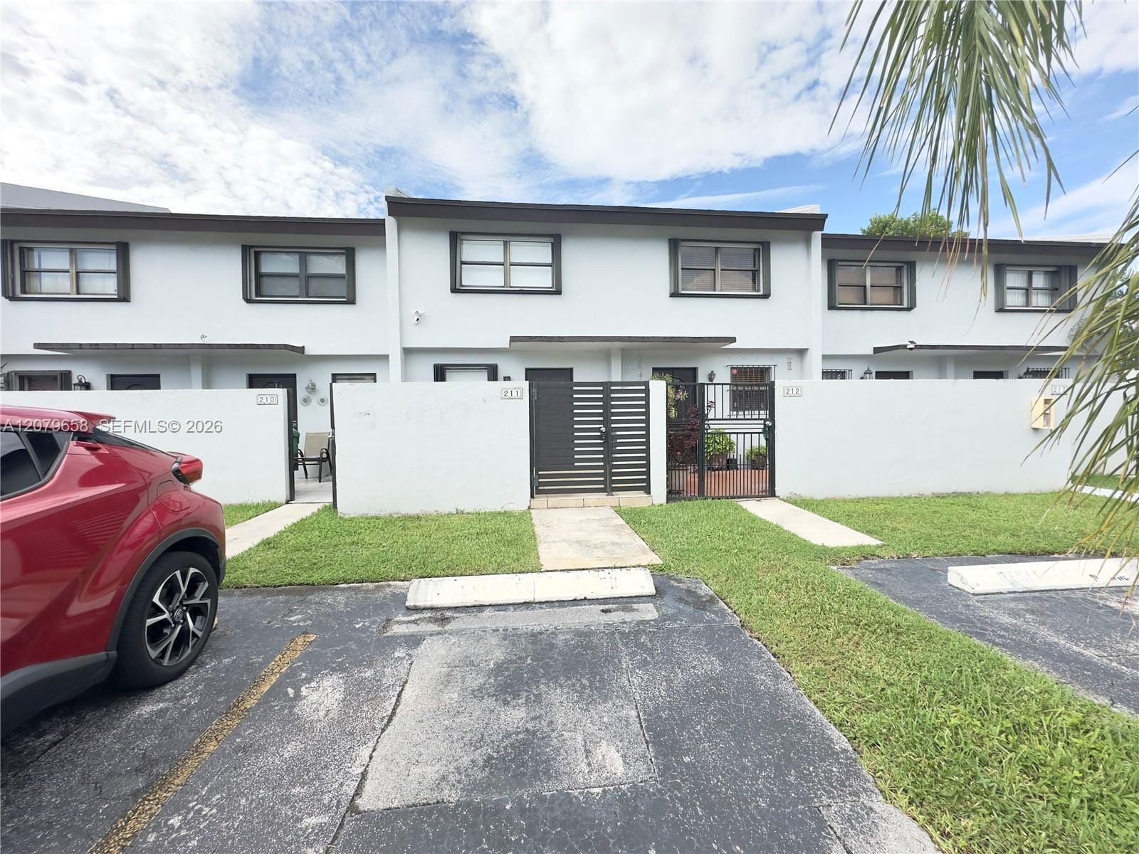 8010 SW 152nd Avenue 211, Miami, FL 33193