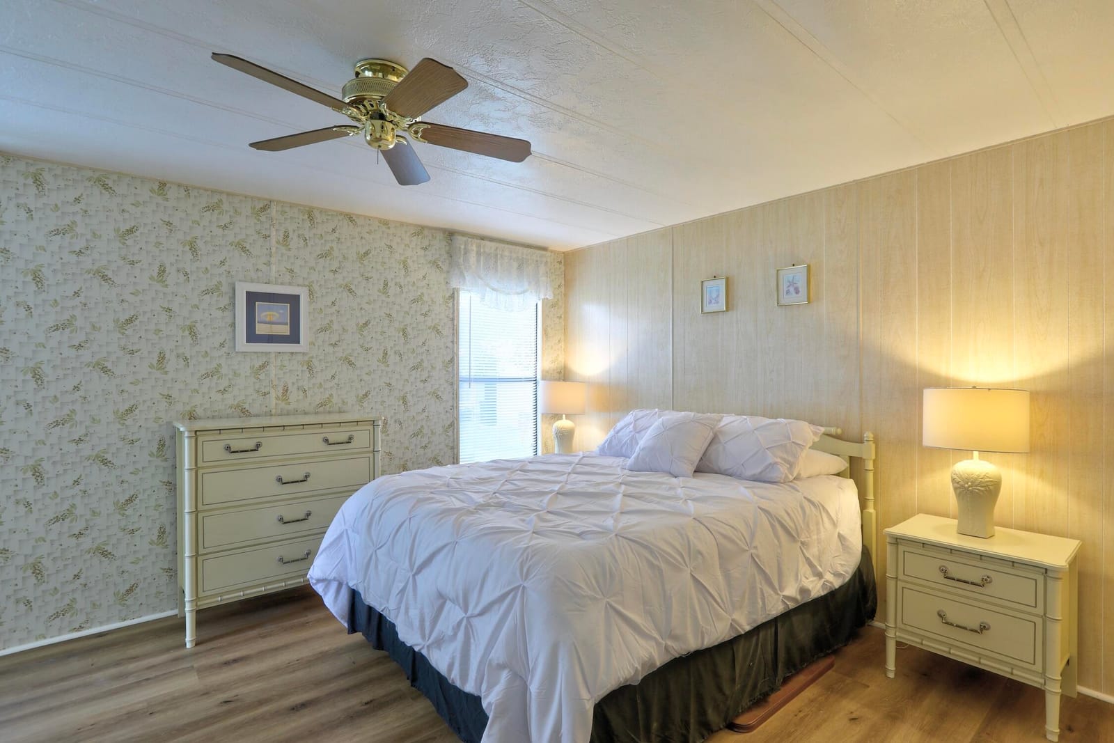 705 HYACINTH Circle — photo 11