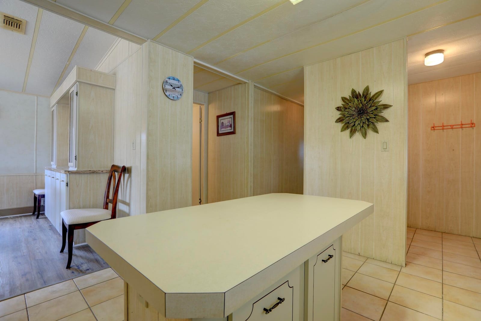 705 HYACINTH Circle — photo 10