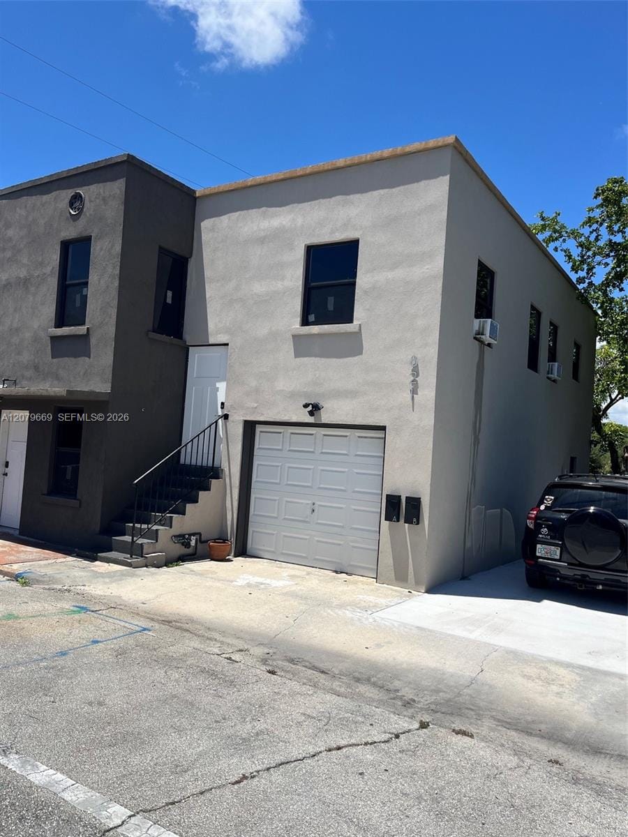 821 N Tamarind Avenue B, West Palm Beach, FL 33401