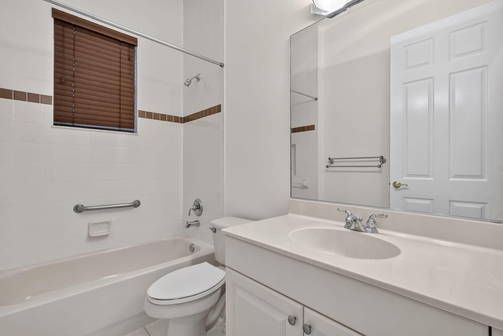 6842 Fairway Lakes Drive — photo 11
