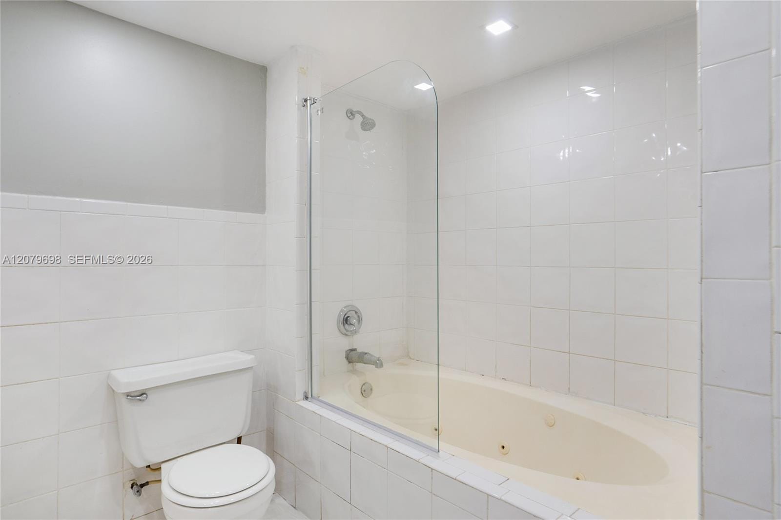 6535 NW 6th Avenue — photo 11