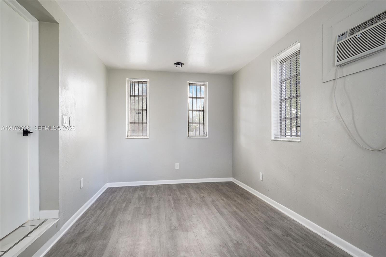 6535 NW 6th Avenue — photo 9