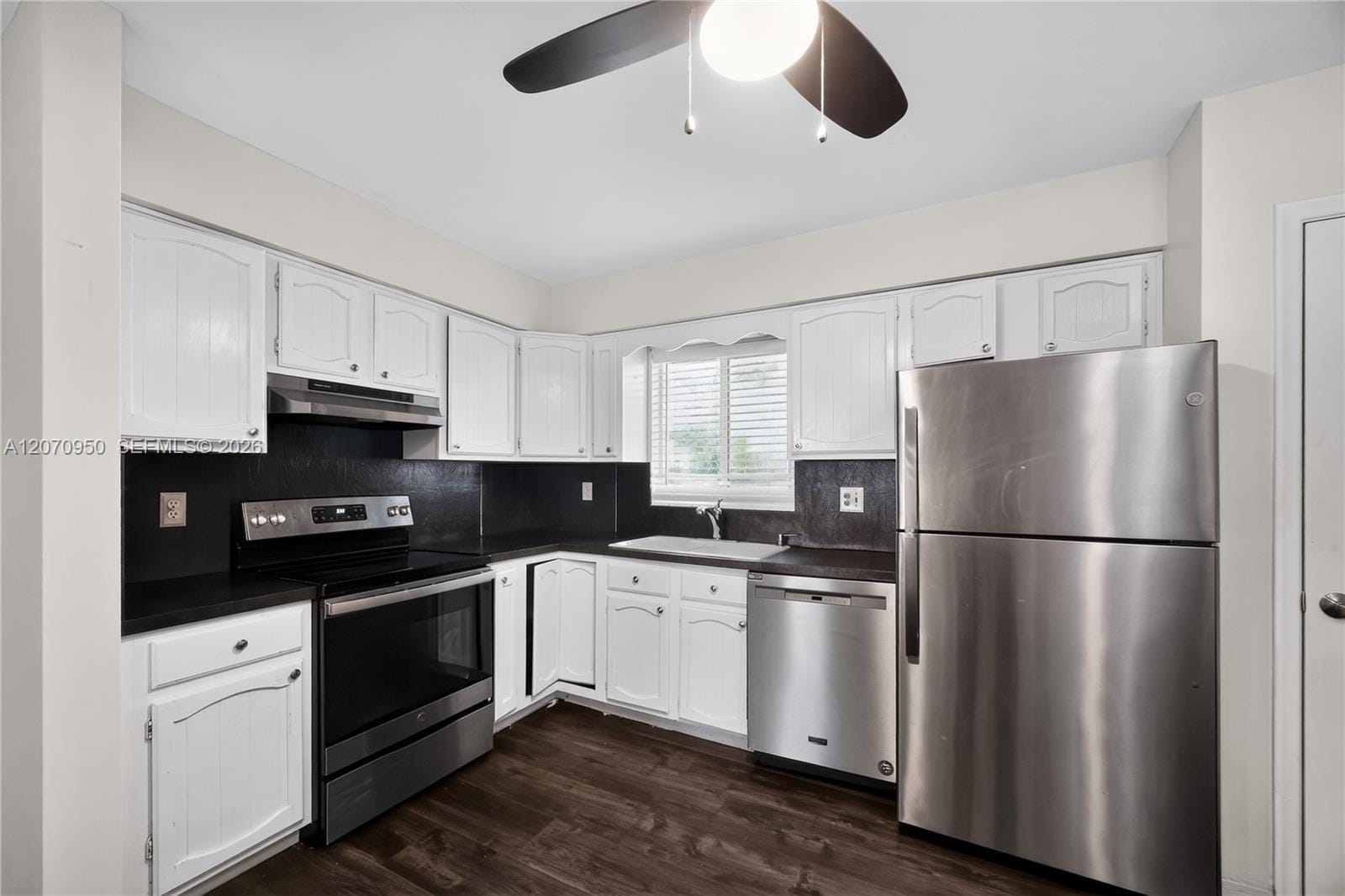 4300 Harrison Street — photo 12