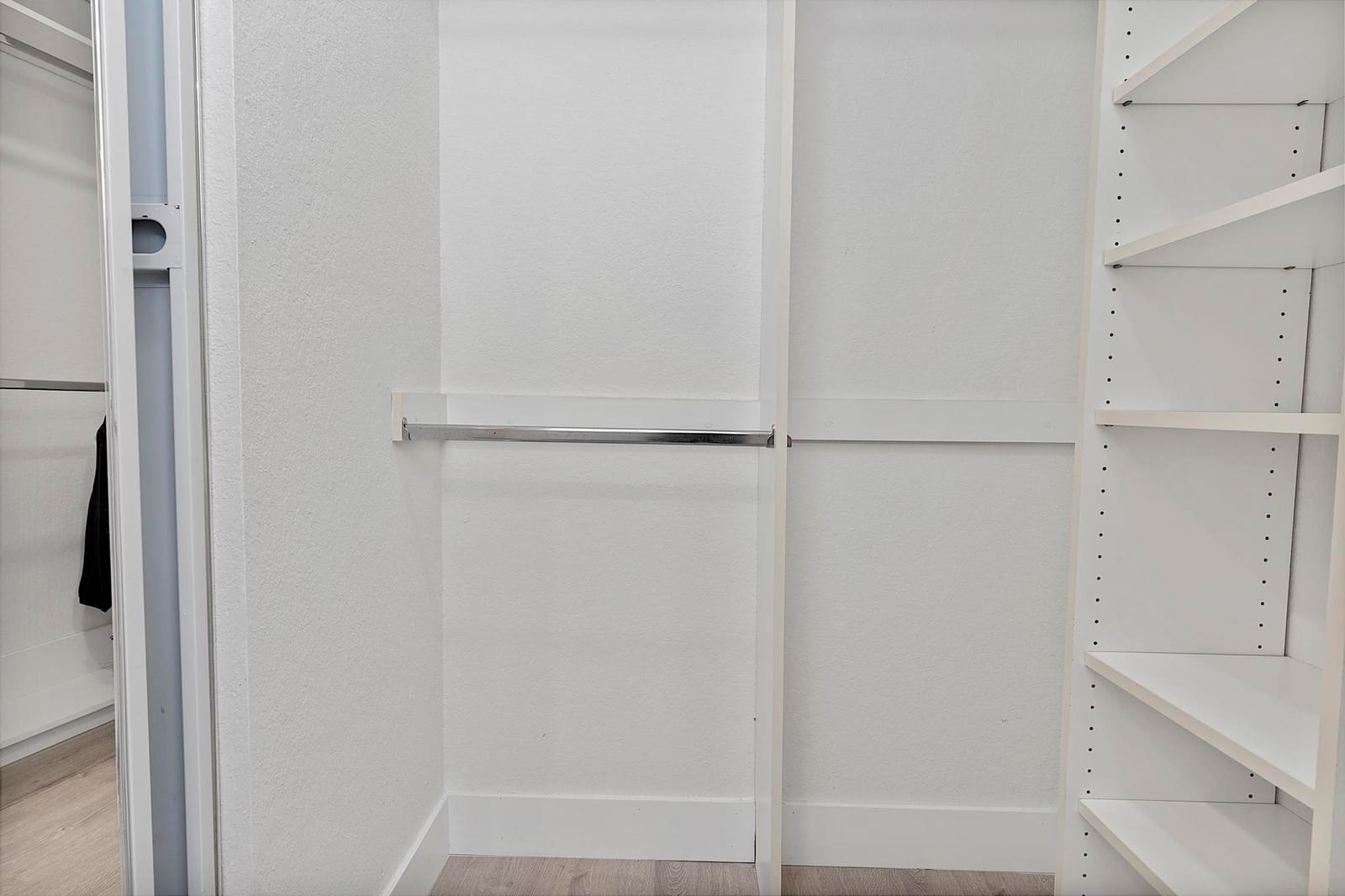 2742 Kinsington Circle — photo 3