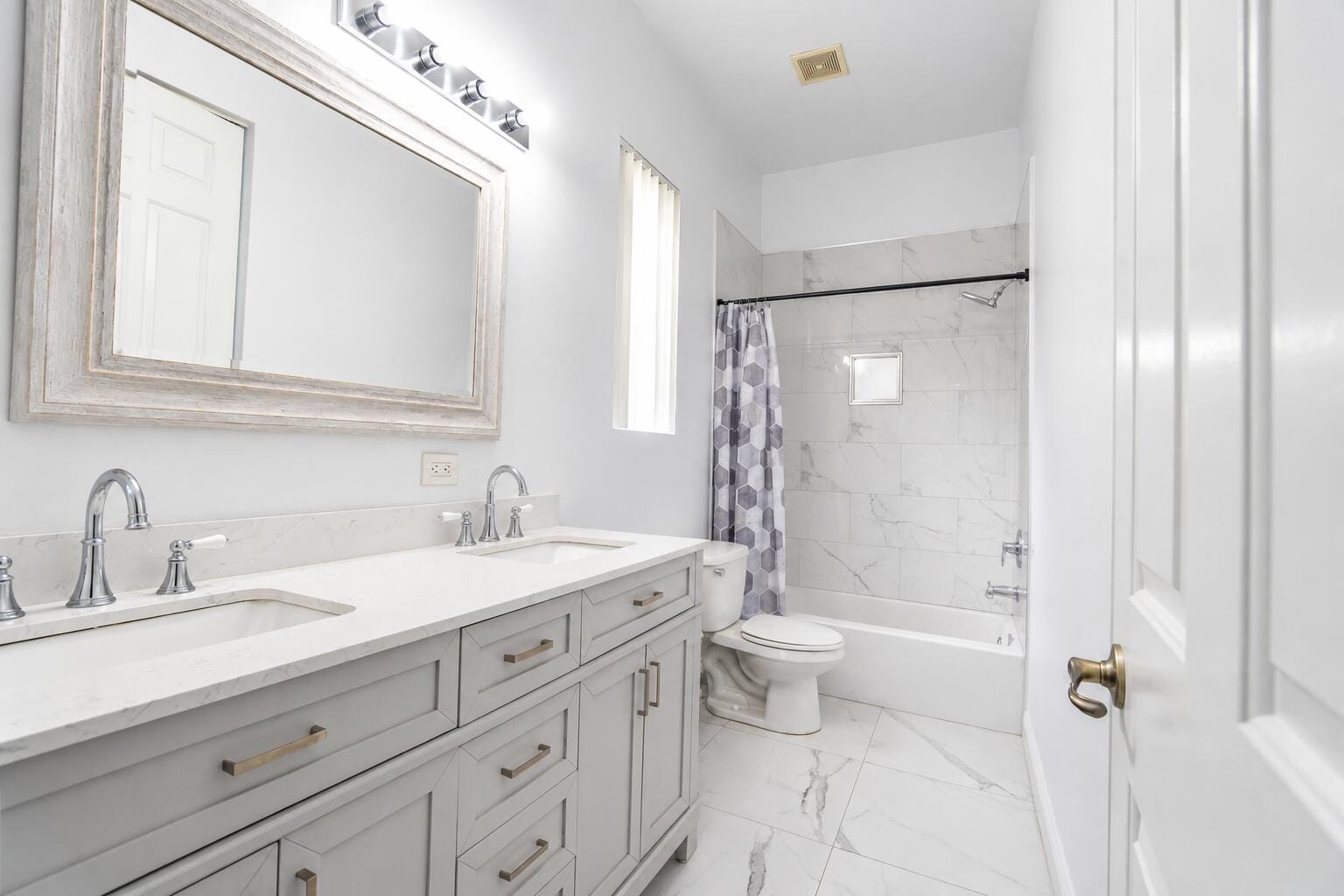 2514 VENETIAN Court 2514 — photo 11