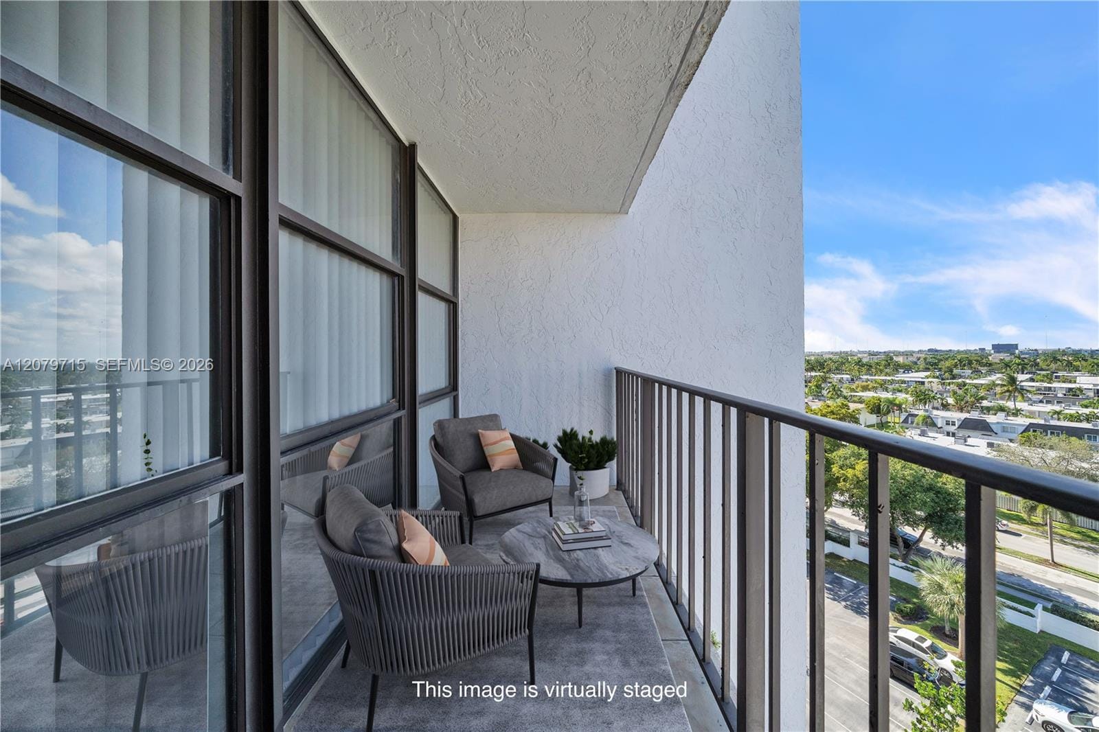 1000 Parkview Drive 925 — photo 5