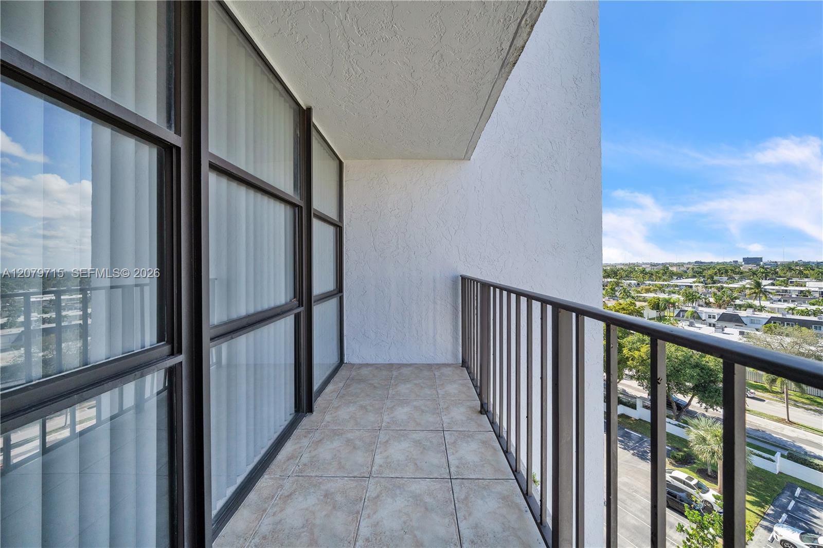 1000 Parkview Drive 925 — photo 6