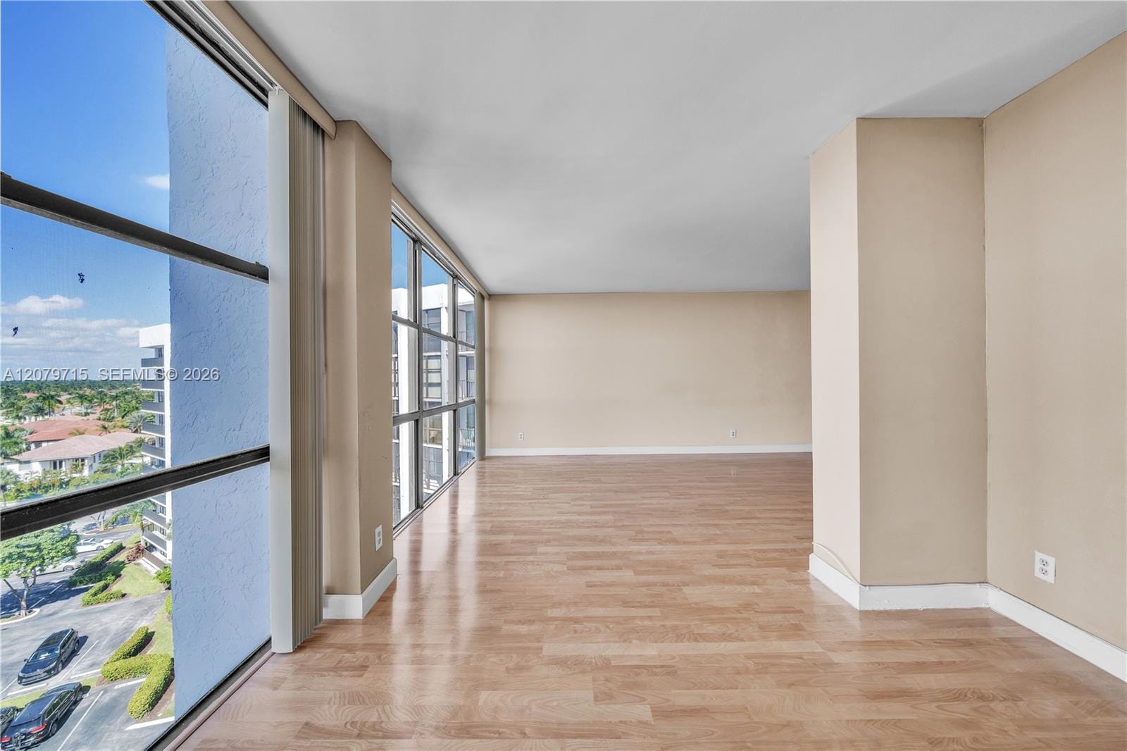 1000 Parkview Drive 925 — photo 7