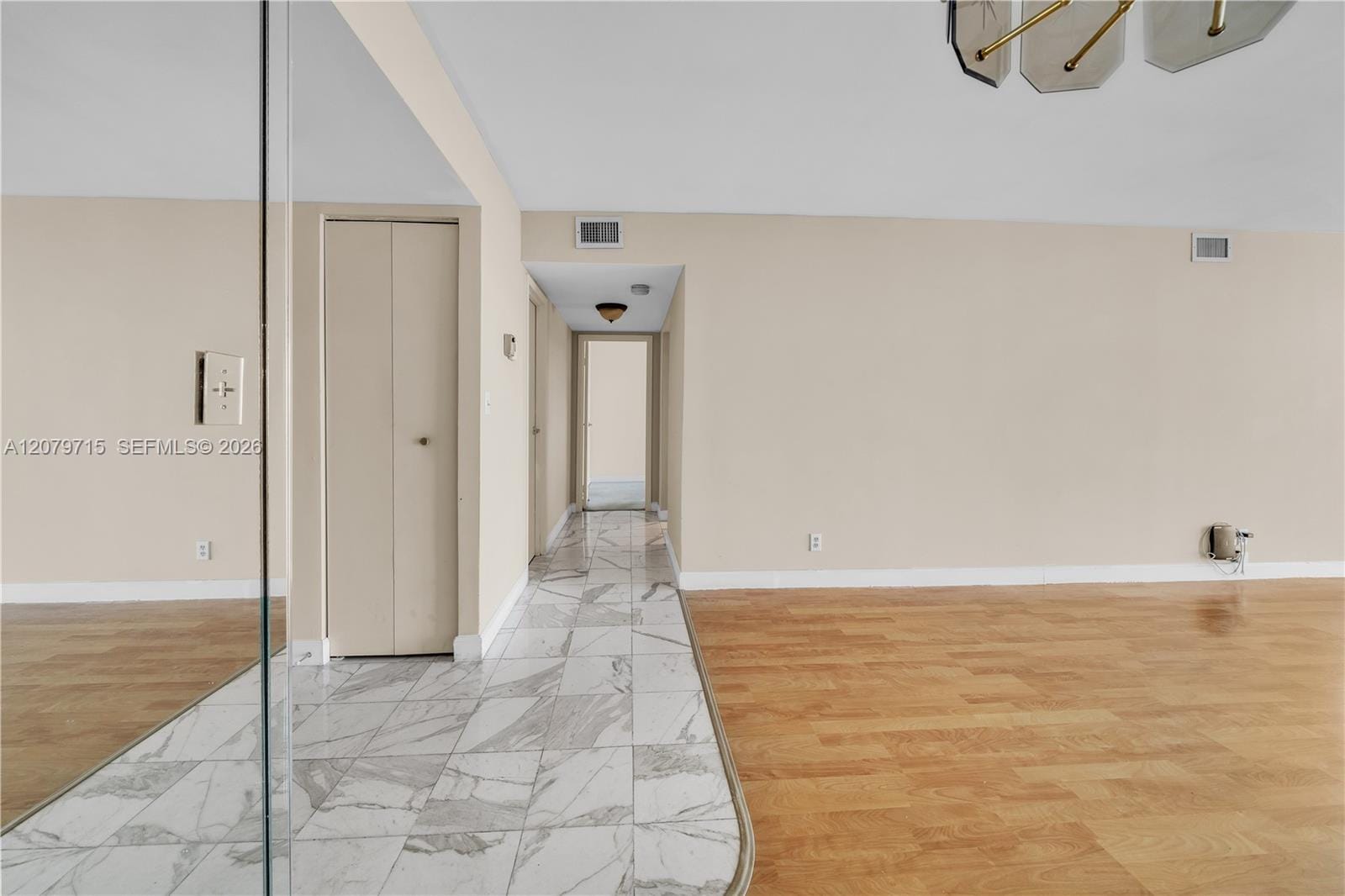 1000 Parkview Drive 925 — photo 10