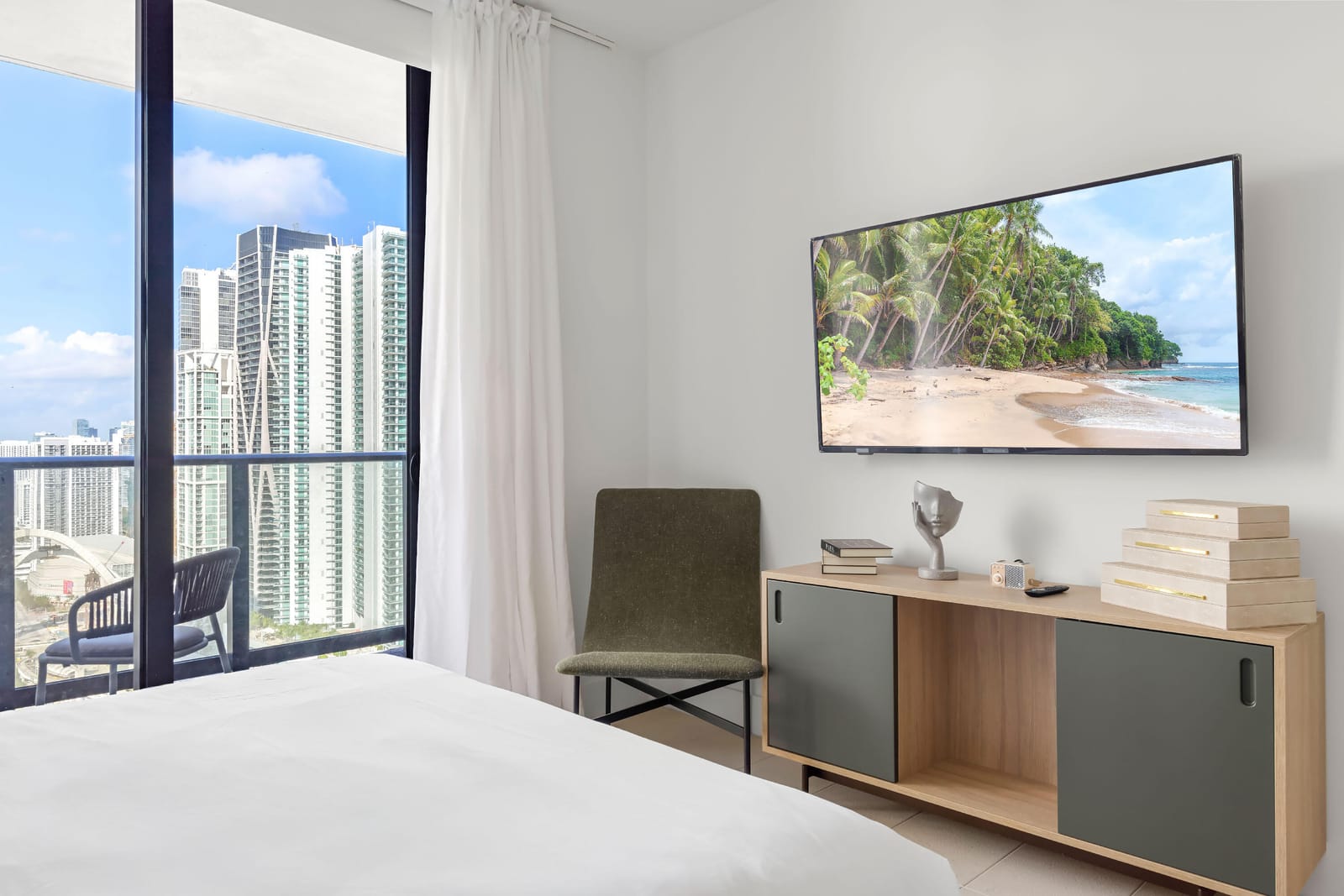 601 NE 1 Avenue 3401, Miami, FL 33132 photo 6