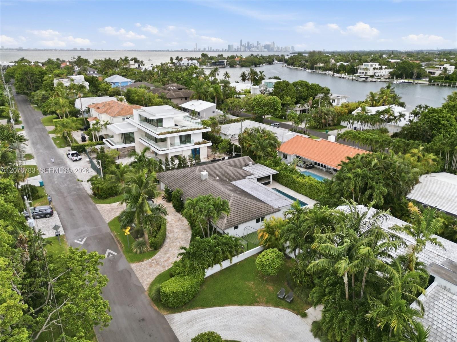 571 S Mashta Drive, Key Biscayne, FL 33149
