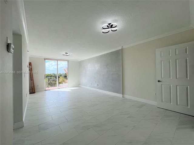 8888 Collins Avenue 308, Surfside, FL 33154