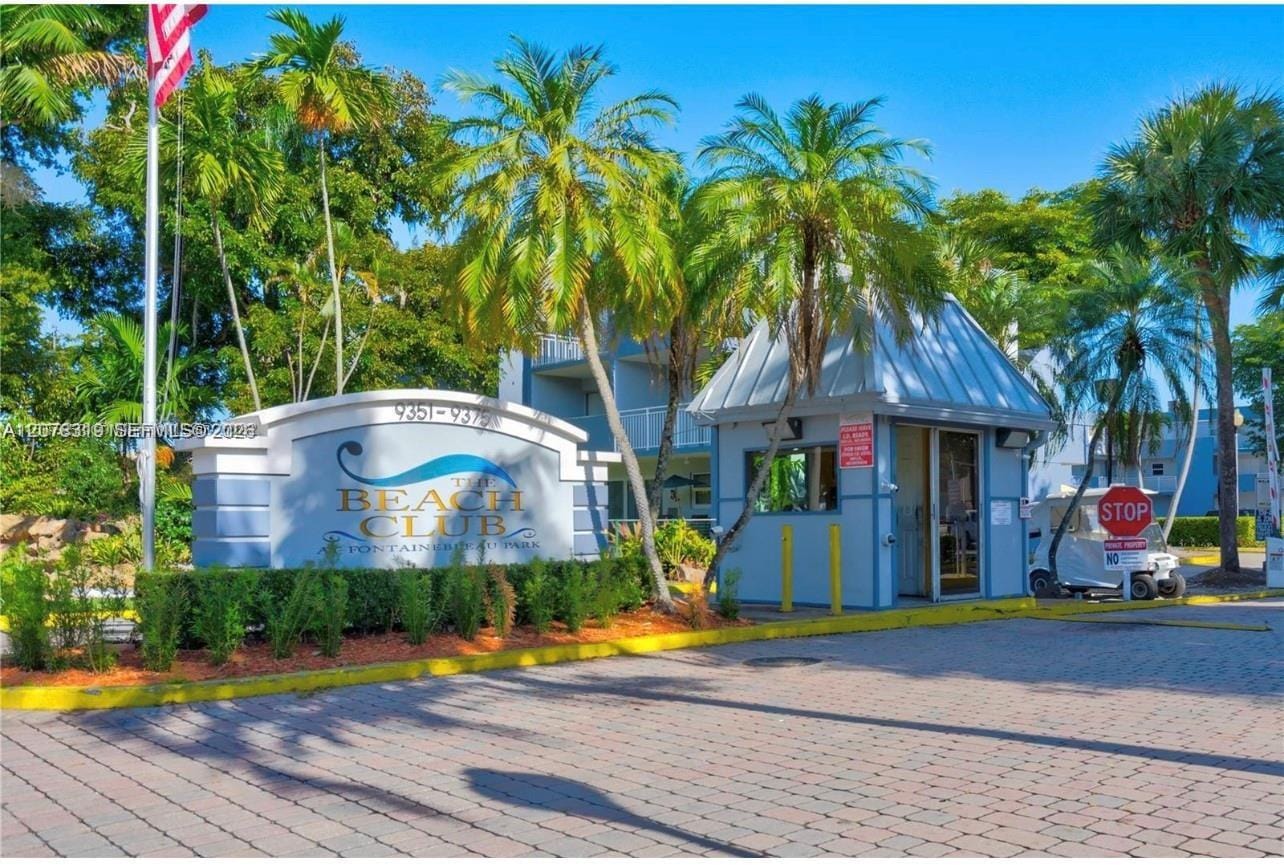 9367 Fontainebleau Boulevard G122, Miami, FL 33172