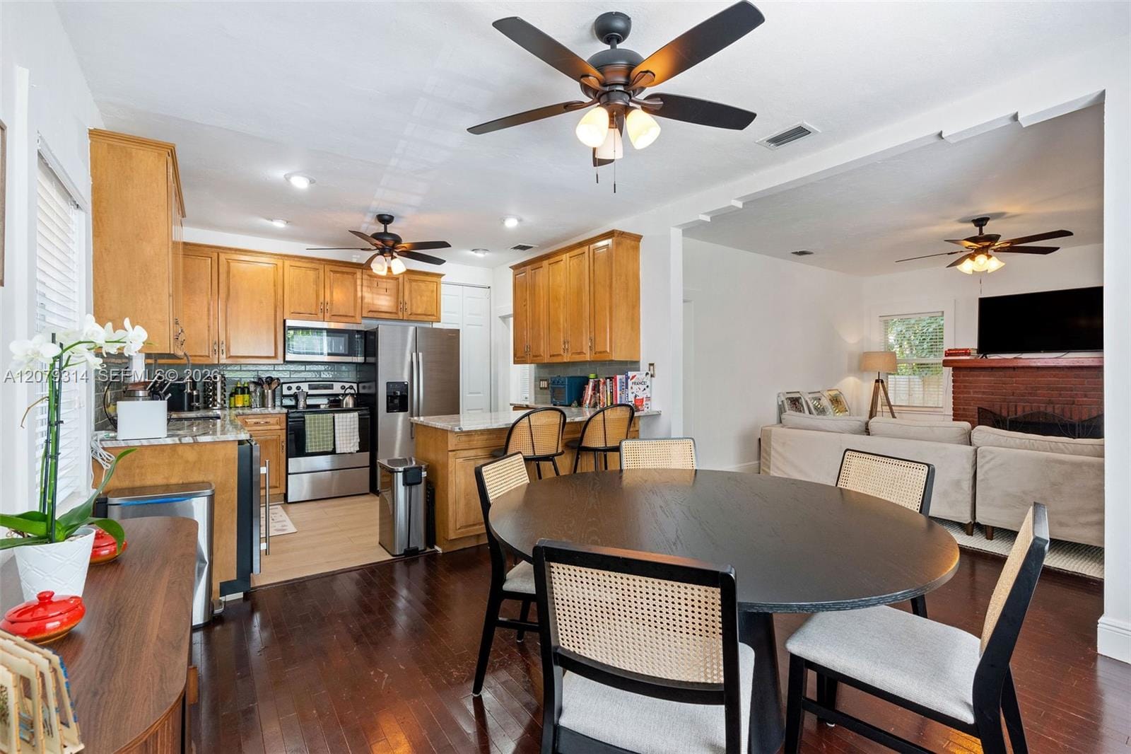 2465 Inagua Avenue — photo 9