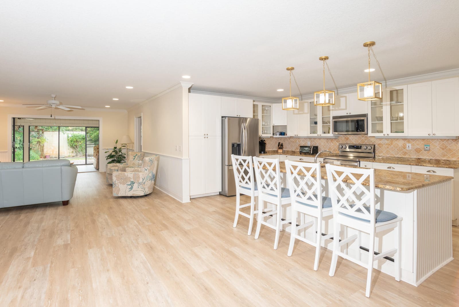 2918 SE Fairway W, Stuart, FL 34997 photo 2