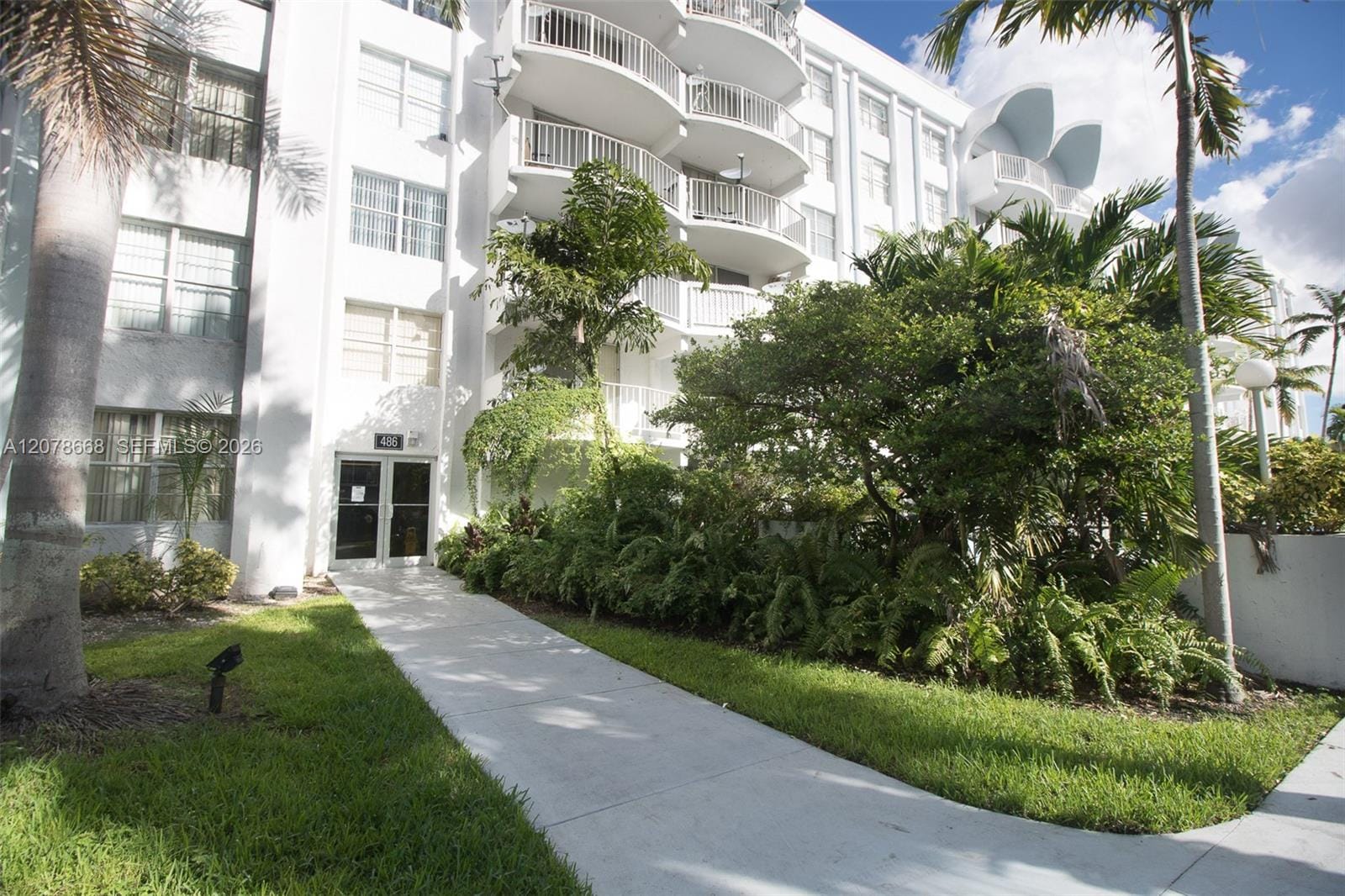 486 NW 165th St Road B-301, Miami, FL 33169 photo 15