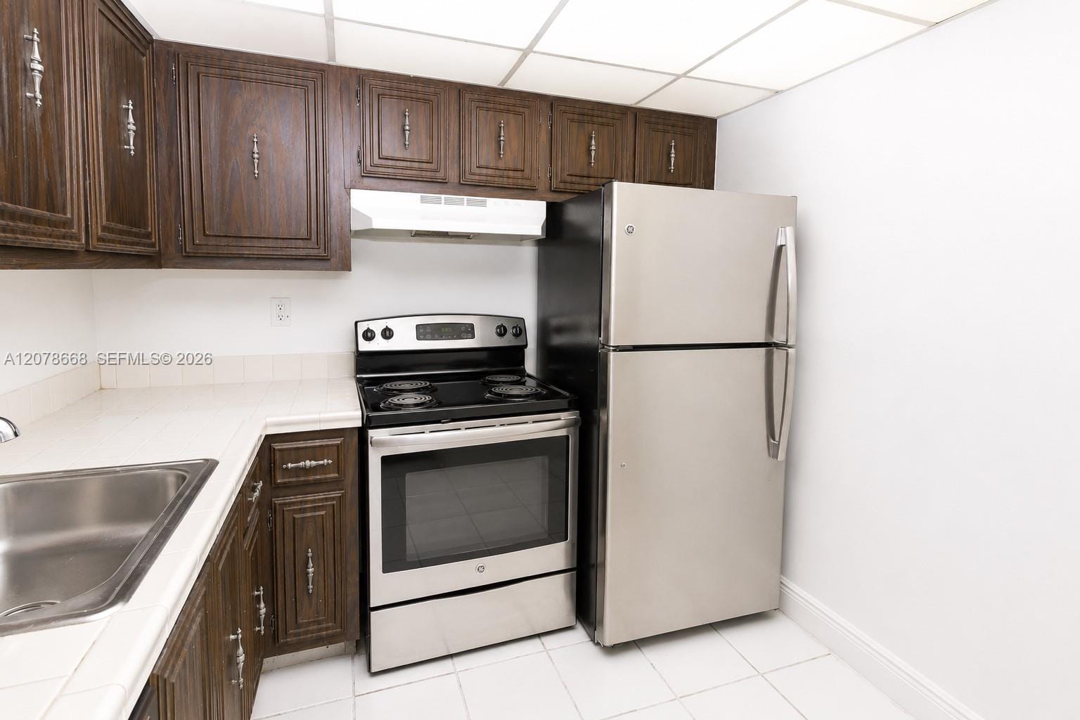 486 NW 165th St Road B-301, Miami, FL 33169 photo 5