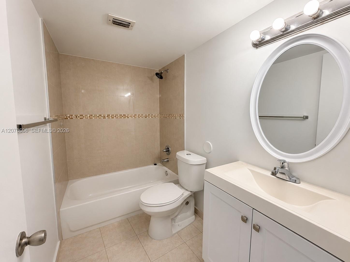 486 NW 165th St Road B-301, Miami, FL 33169 photo 7
